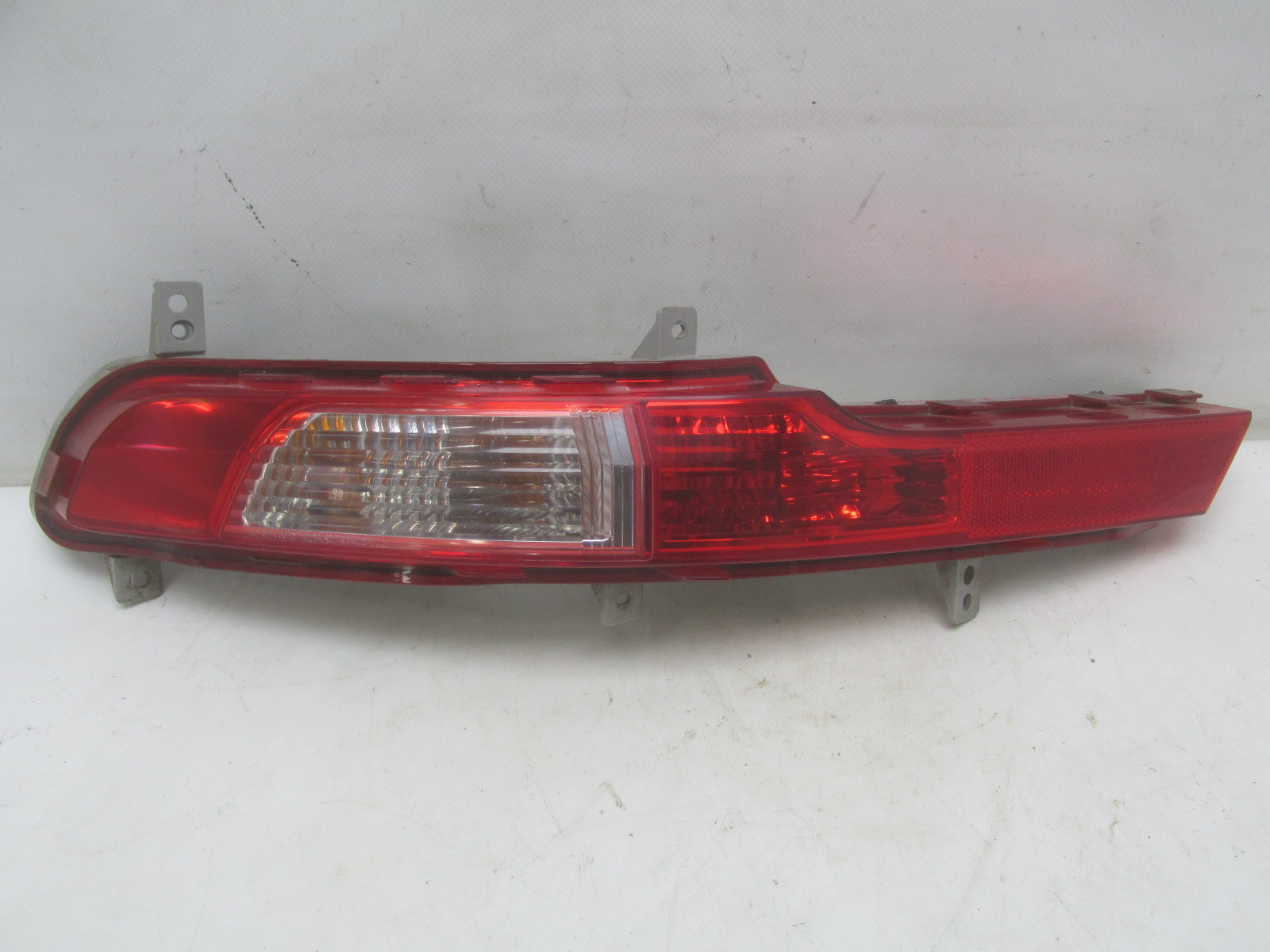 Фонарь задний в бампер левый Kia Sportage 2010-2015