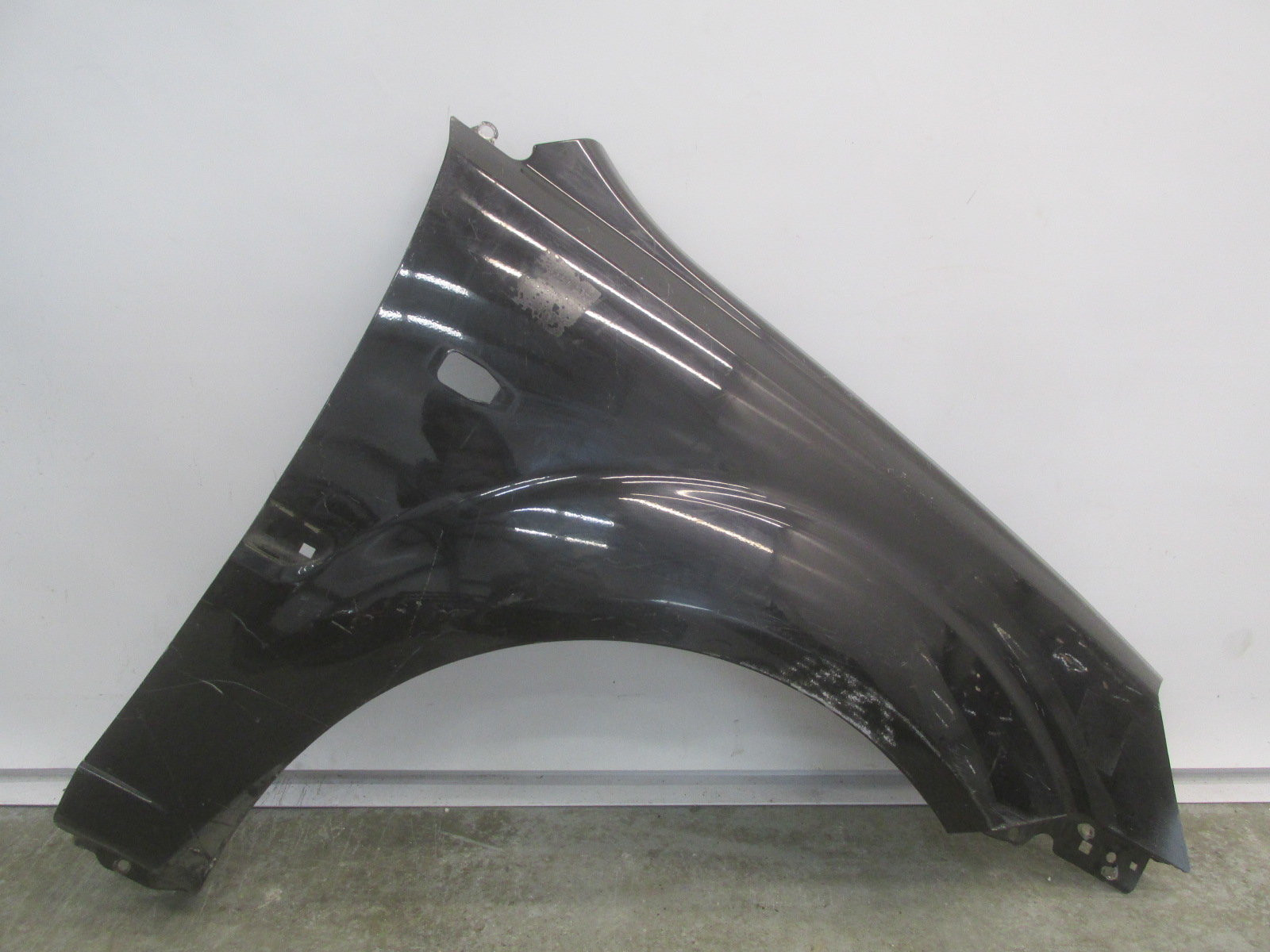 Крыло переднее правое Kia Rio 2005-2011