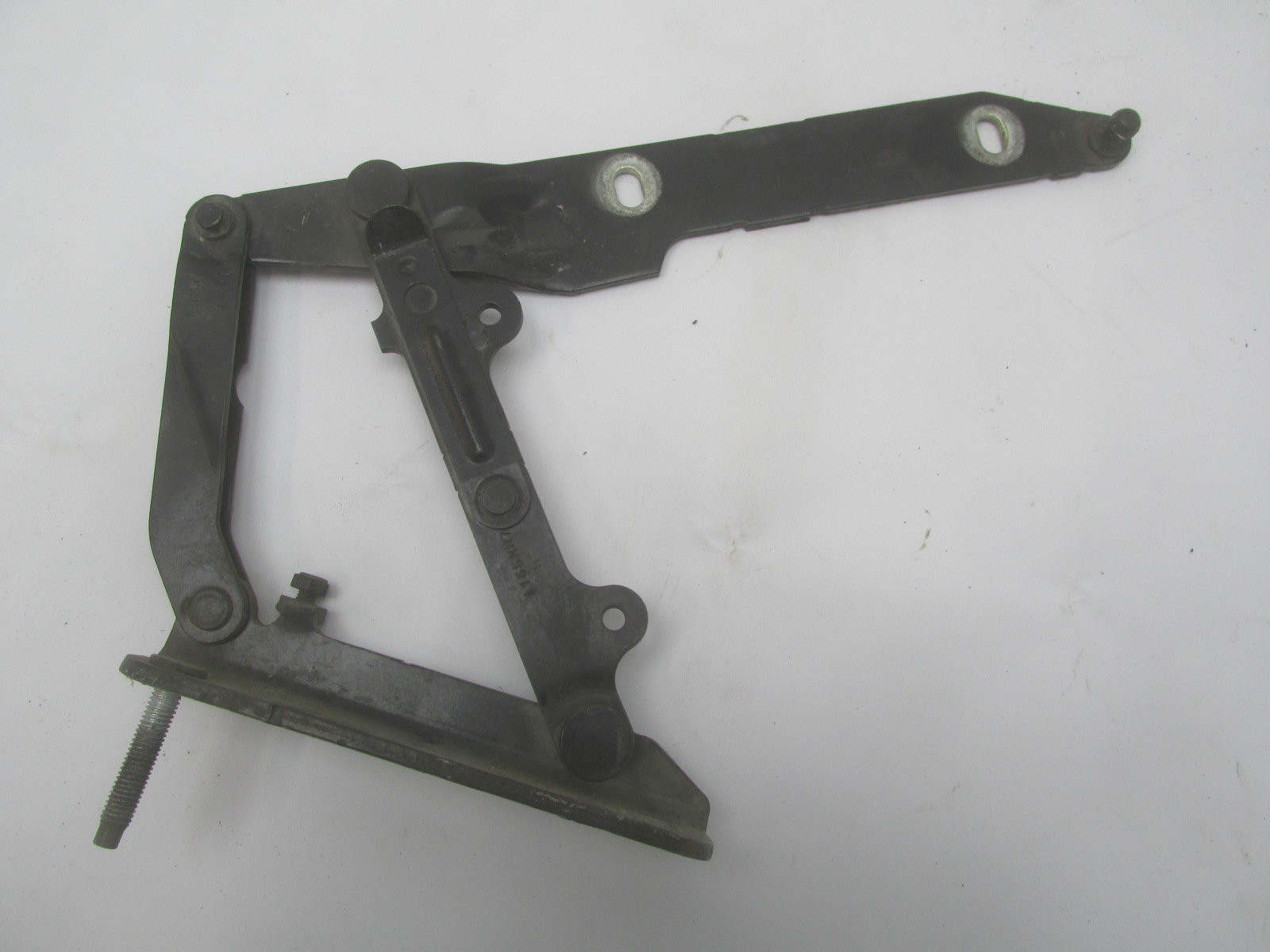 Петля капота левая Land Rover Range Rover Sport 2005>