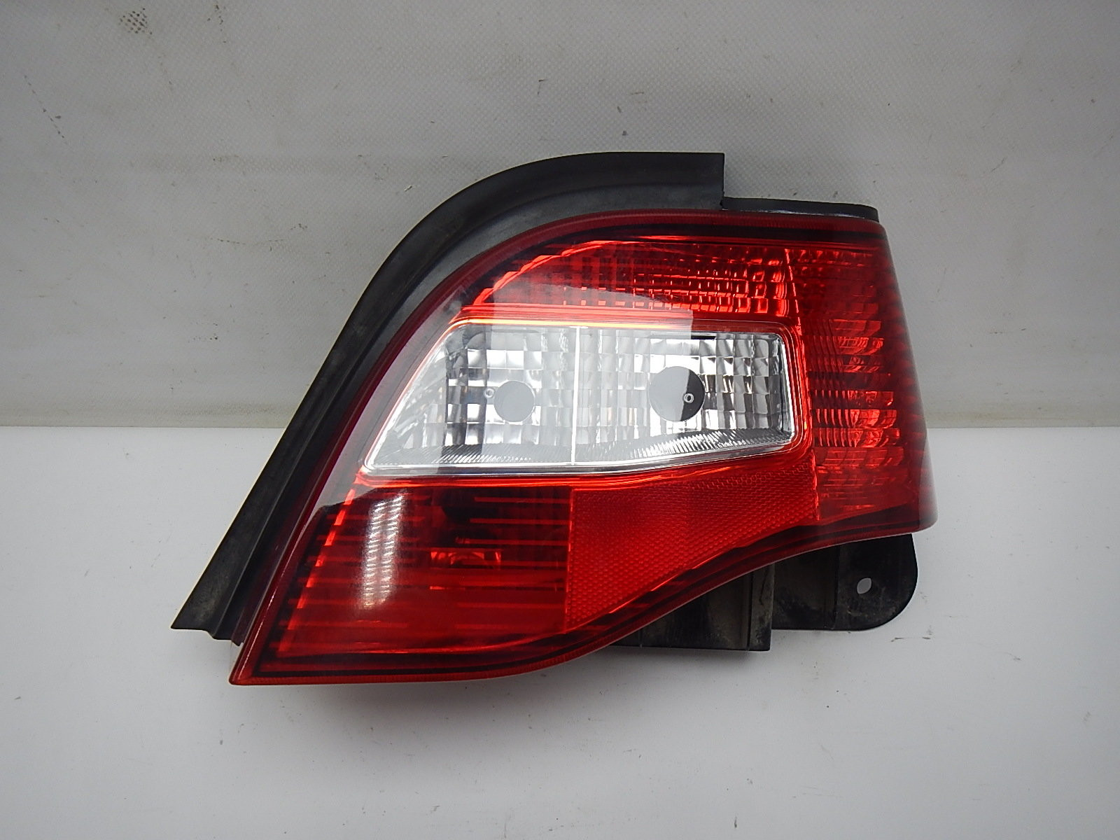 Фонарь задний правый Daewoo Nexia 1995>