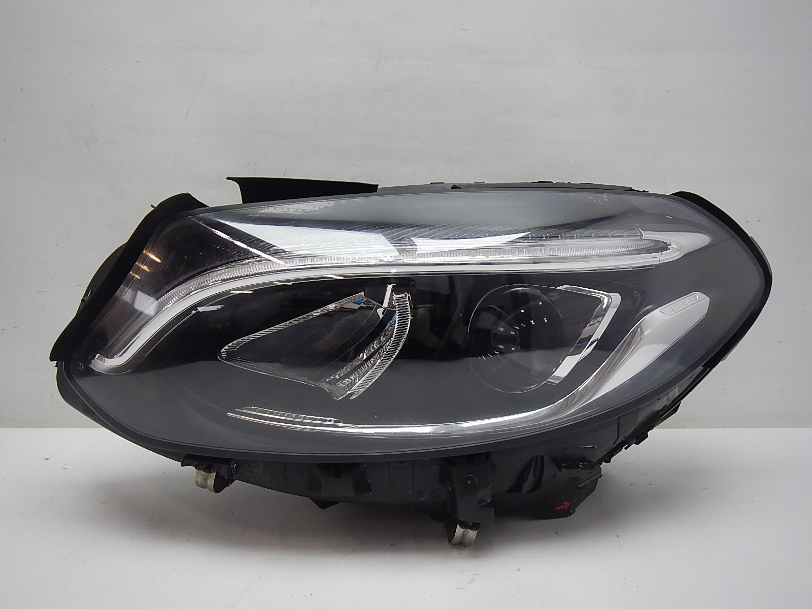 Фара левая Mercedes-Benz B-klasse W246 2012-2018