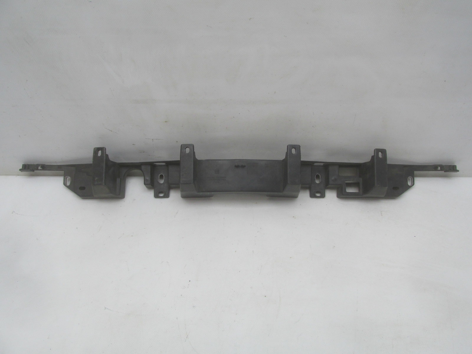 Усилитель переднего бампера Opel Astra J 2010>