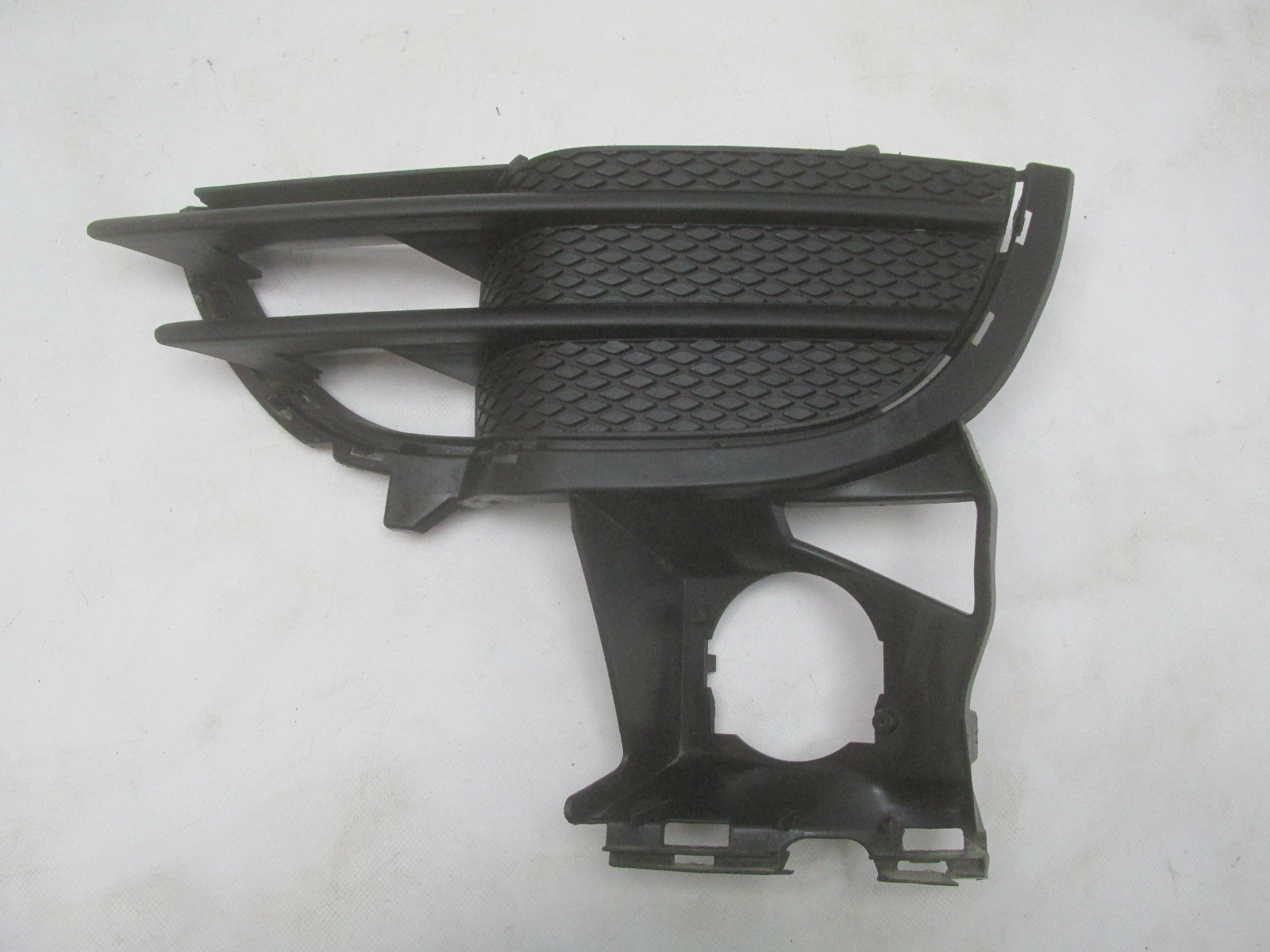 Решетка в бампер левая Porsche Cayenne 2010-2017