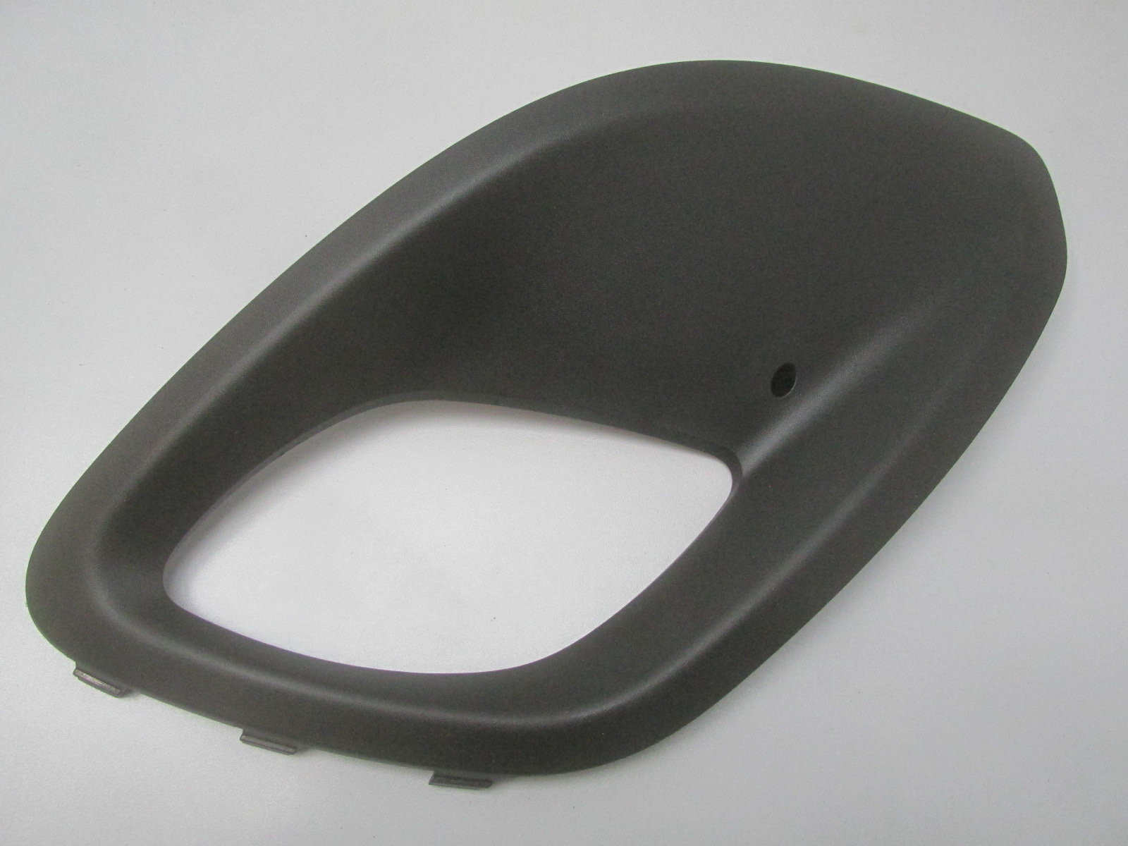 Решетка в бампер правая Kia Picanto 2011>