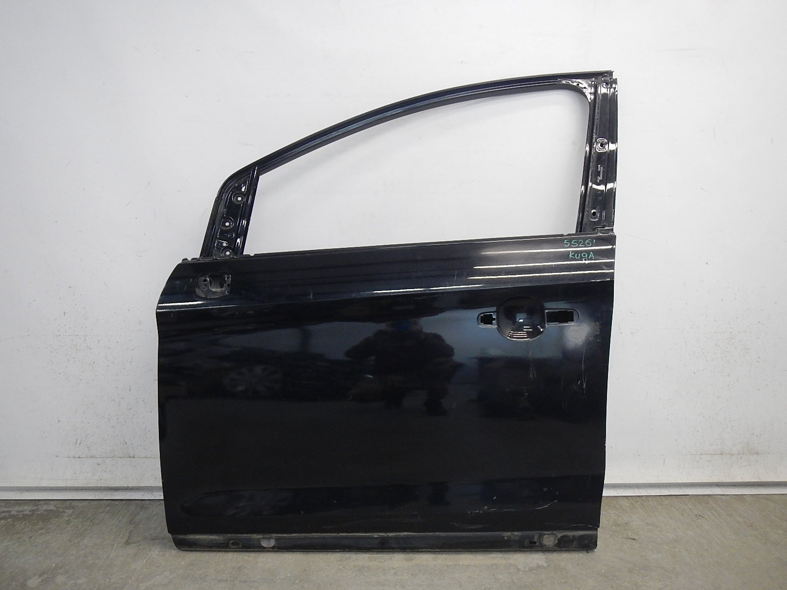 Дверь передняя левая Ford Kuga 2008>