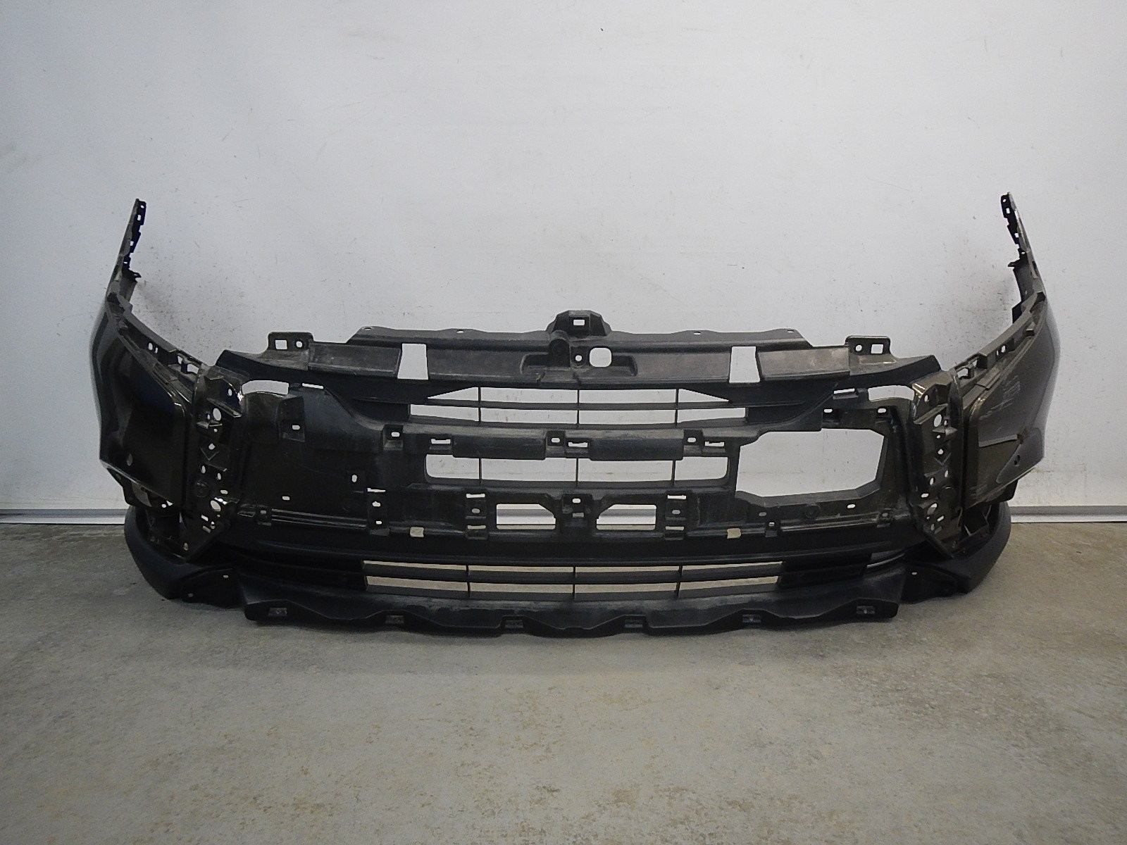 Бампер передний Mitsubishi Outlander 2012>