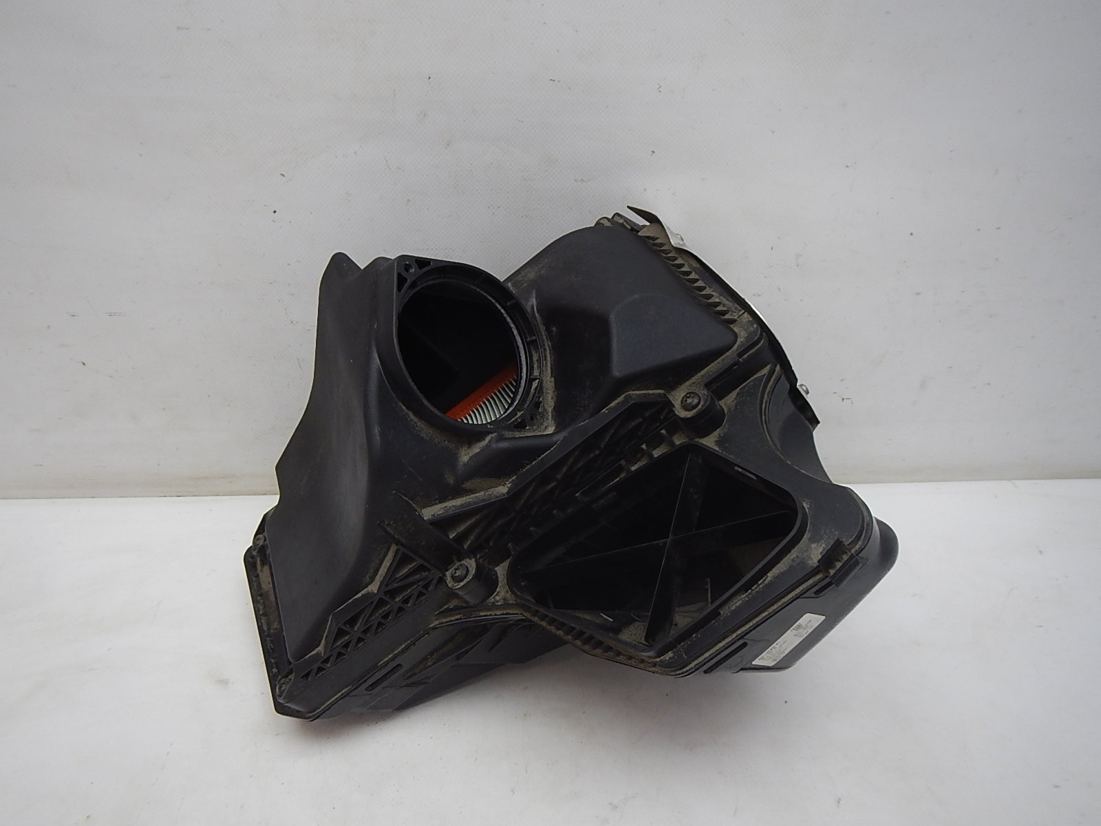 Корпус воздушного фильтра Audi A5/S5 2007-2016