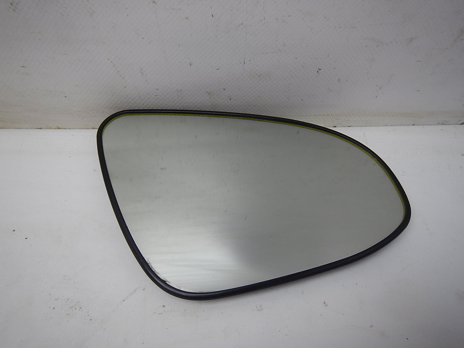 Стекло зеркала правого Toyota Camry V50 2011-2018