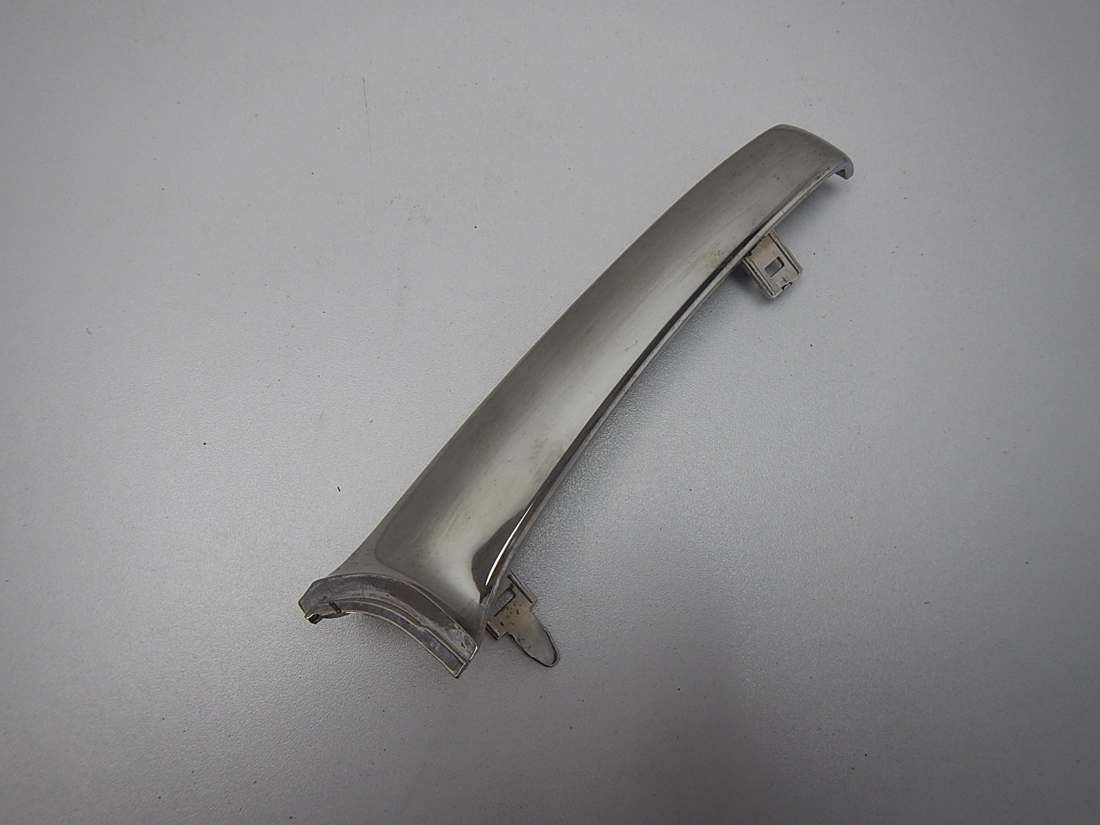 Молдинг решетки радиатора Toyota Highlander III 2013>