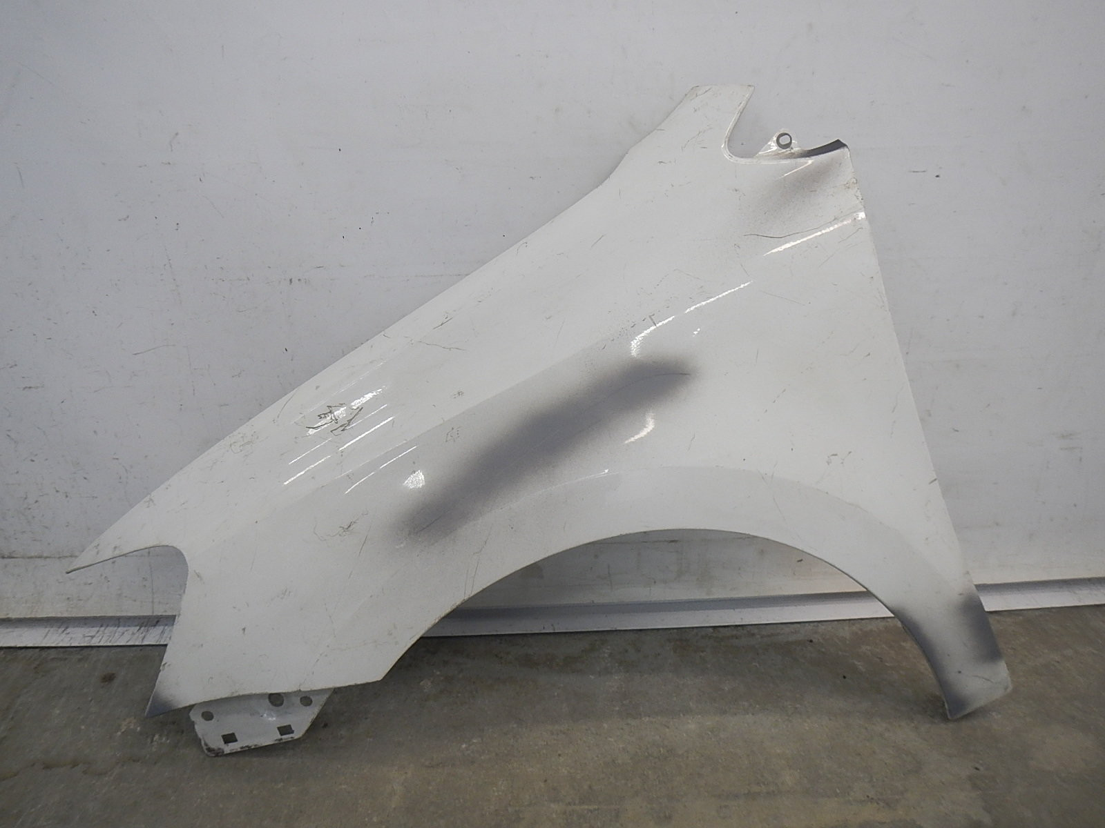 Крыло переднее левое Volkswagen Polo V  2009>