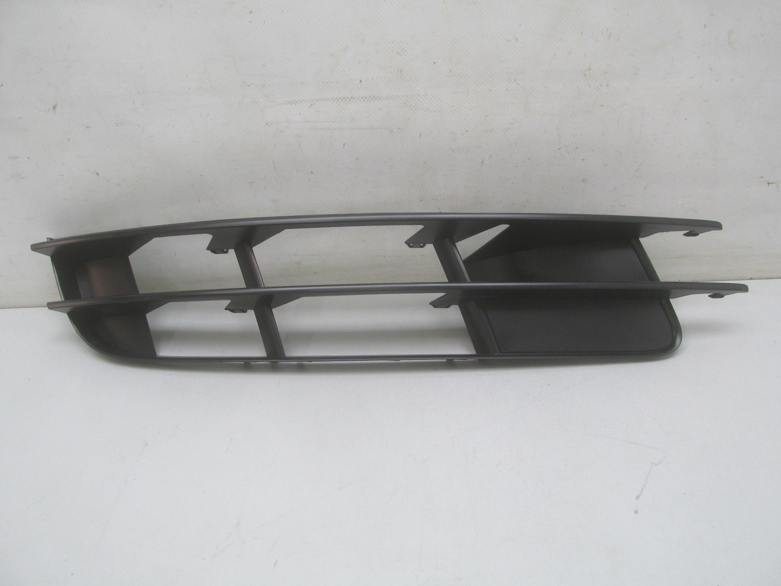 Решетка в бампер правая Audi Q7 [4L] 2005-2015