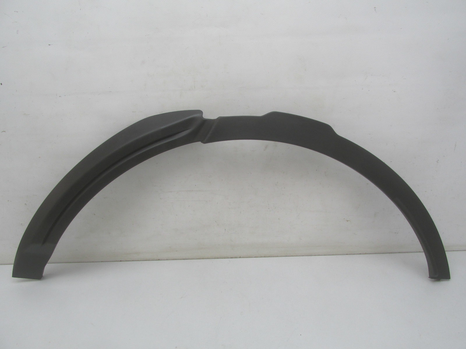 Накладка крыла заднего  левого Land Rover Range Rover Evoque 2011-2019