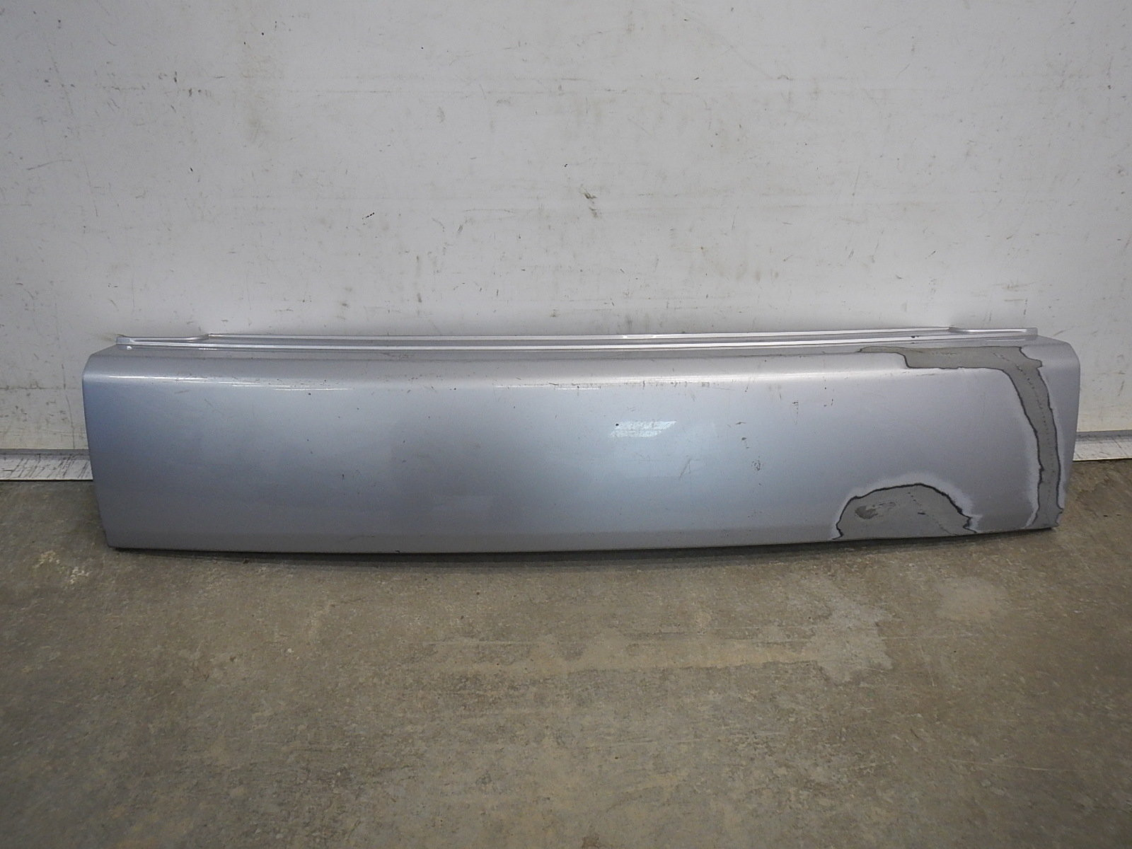 Накладка двери багажника Mitsubishi Outlander XL (CW) 2006-2012