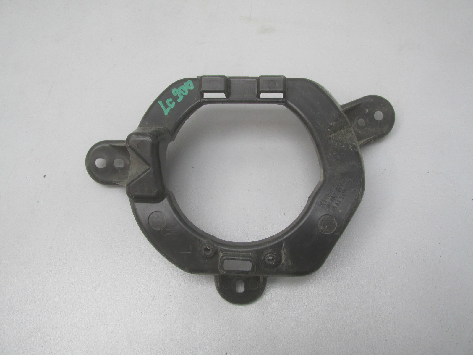 Кронштейн противотуманной фары Toyota Land Cruiser (200) 2008>