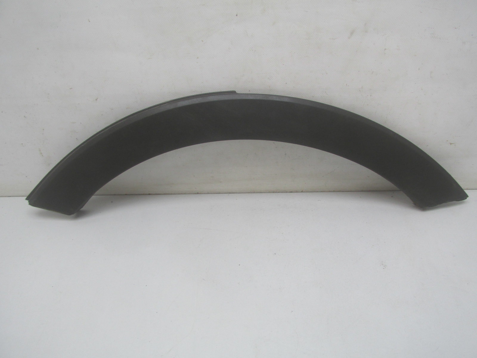 Накладка крыла заднего  левого Kia Sportage 2010-2015