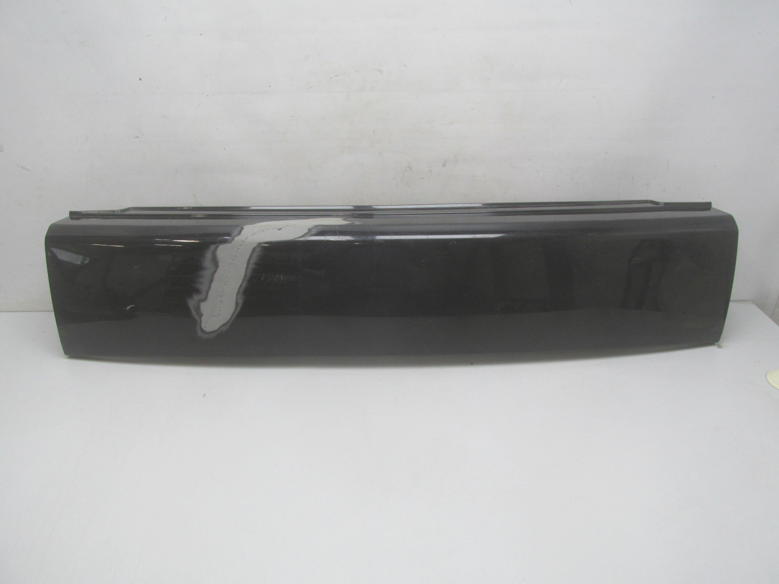 Накладка двери багажника Mitsubishi Outlander XL (CW) 2006-2012