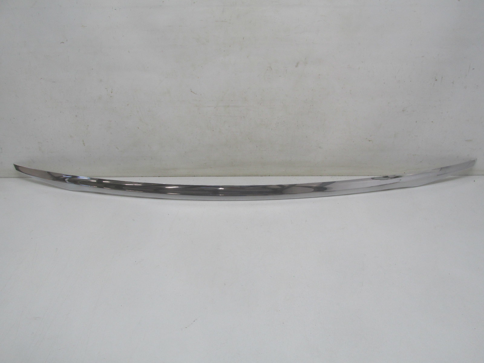 Молдинг крышки багажника Mercedes-Benz E-Klasse W213 2016>