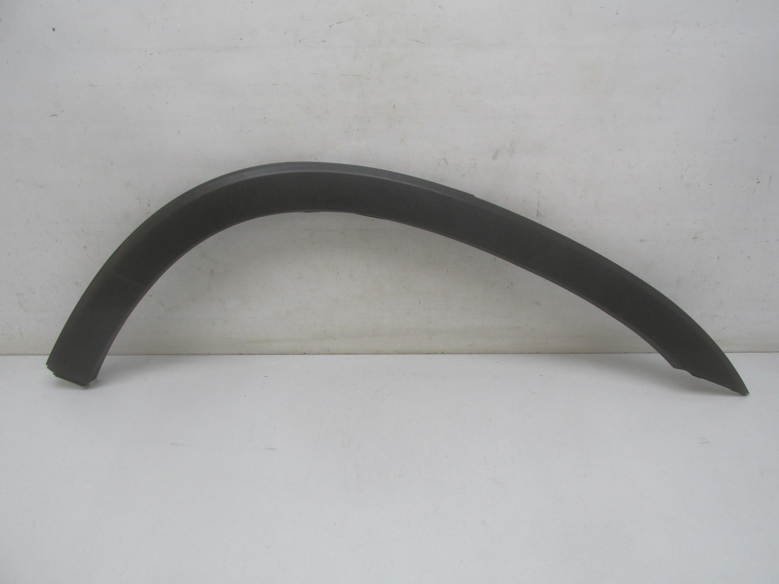 Накладка крыла заднего  левого Kia Sorento 2009>