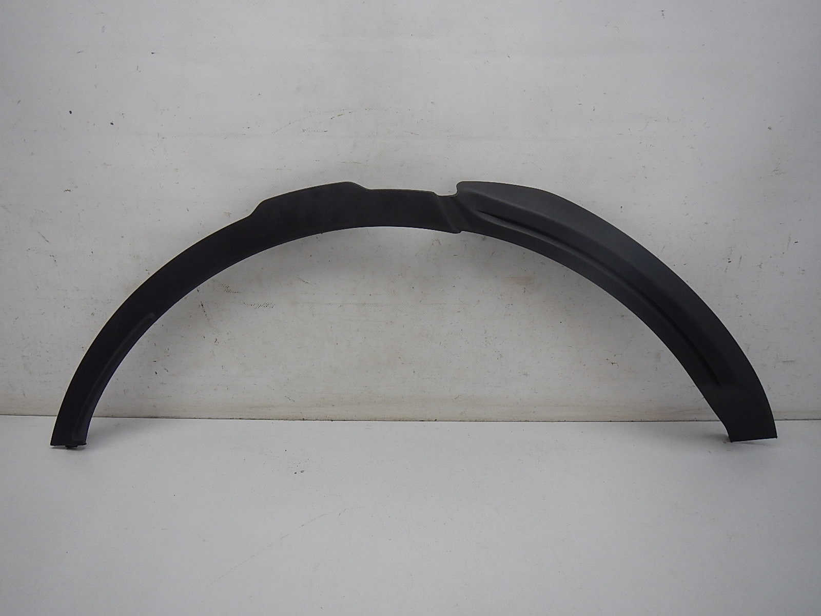 Накладка крыла заднего  правого Land Rover Range Rover Evoque 2011-2019