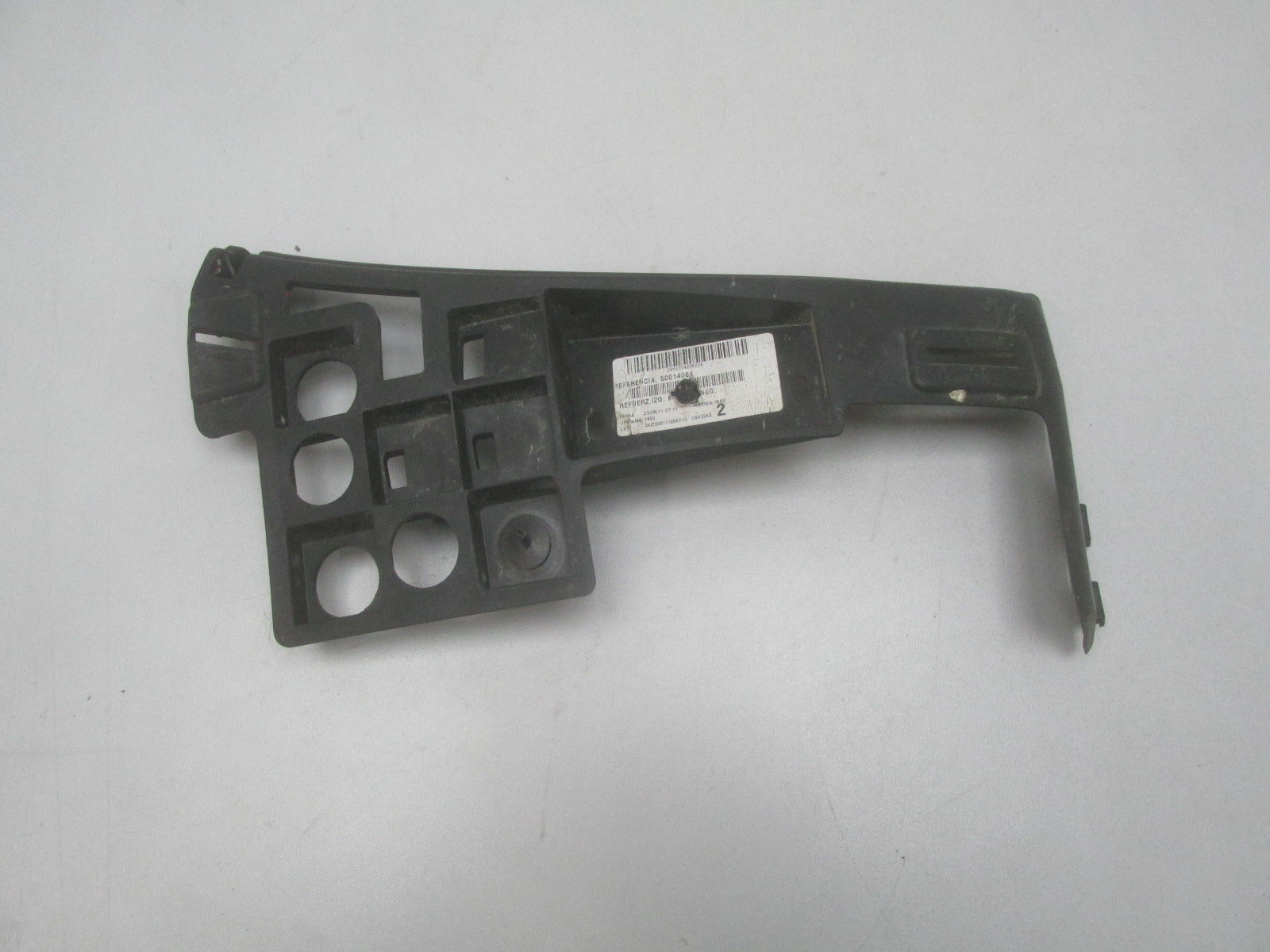 Кронштейн переднего бампера Citroen C4 Picasso 2006>