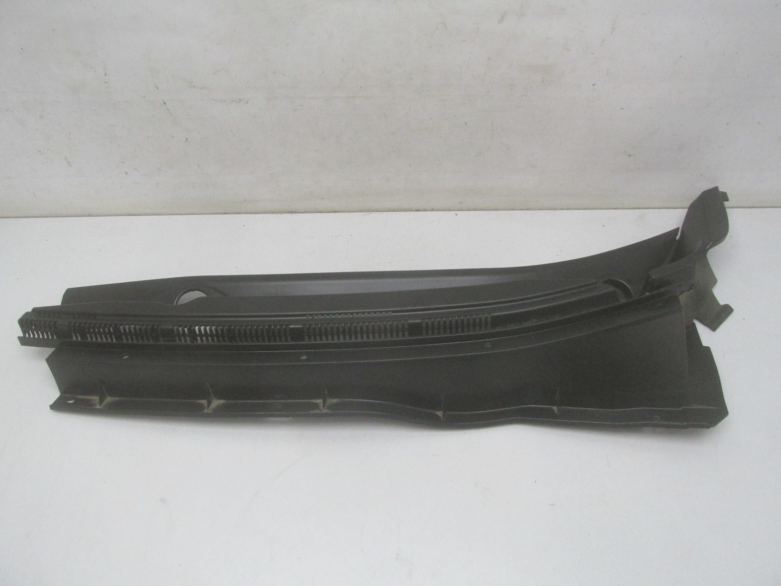 Решетка стеклооч. (планка под ло Mitsubishi Outlander XL (CW) 2006-2012