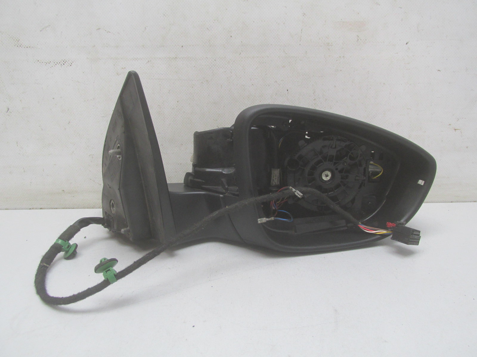 Зеркало правое электрическое Volkswagen Passat CC 2008-2017