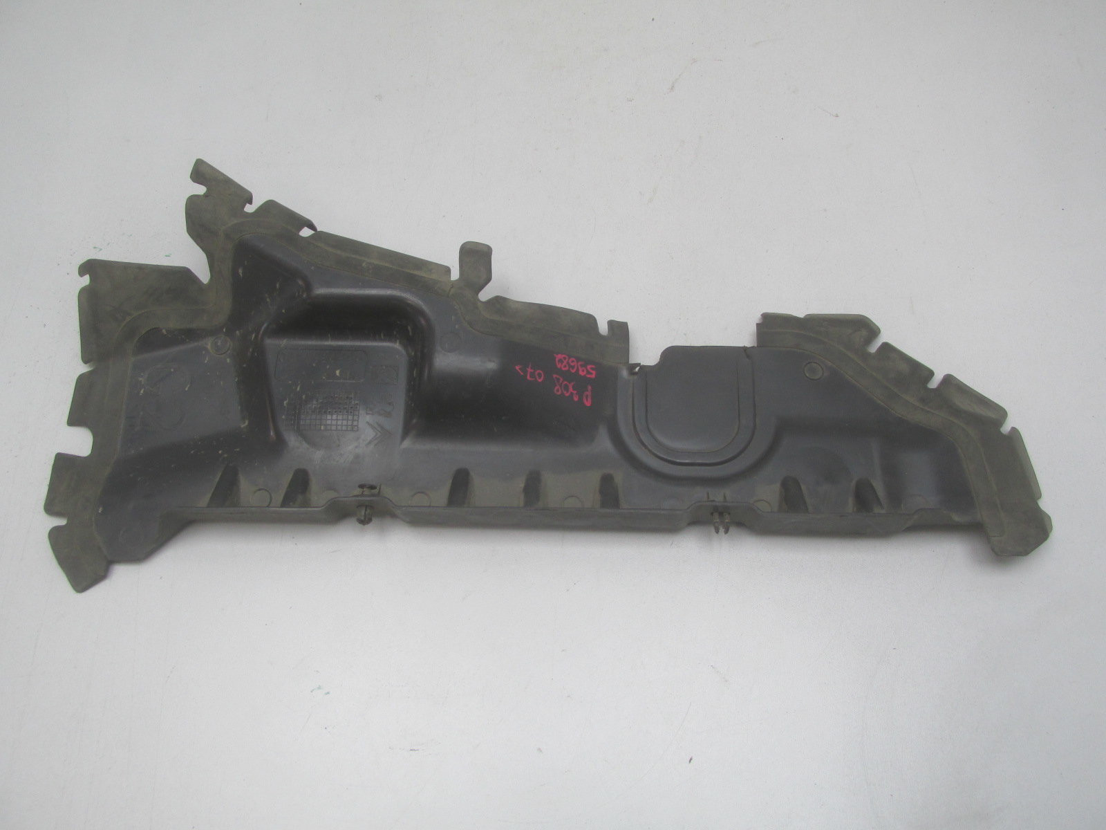 Воздуховод радиатора Peugeot 308 2007>