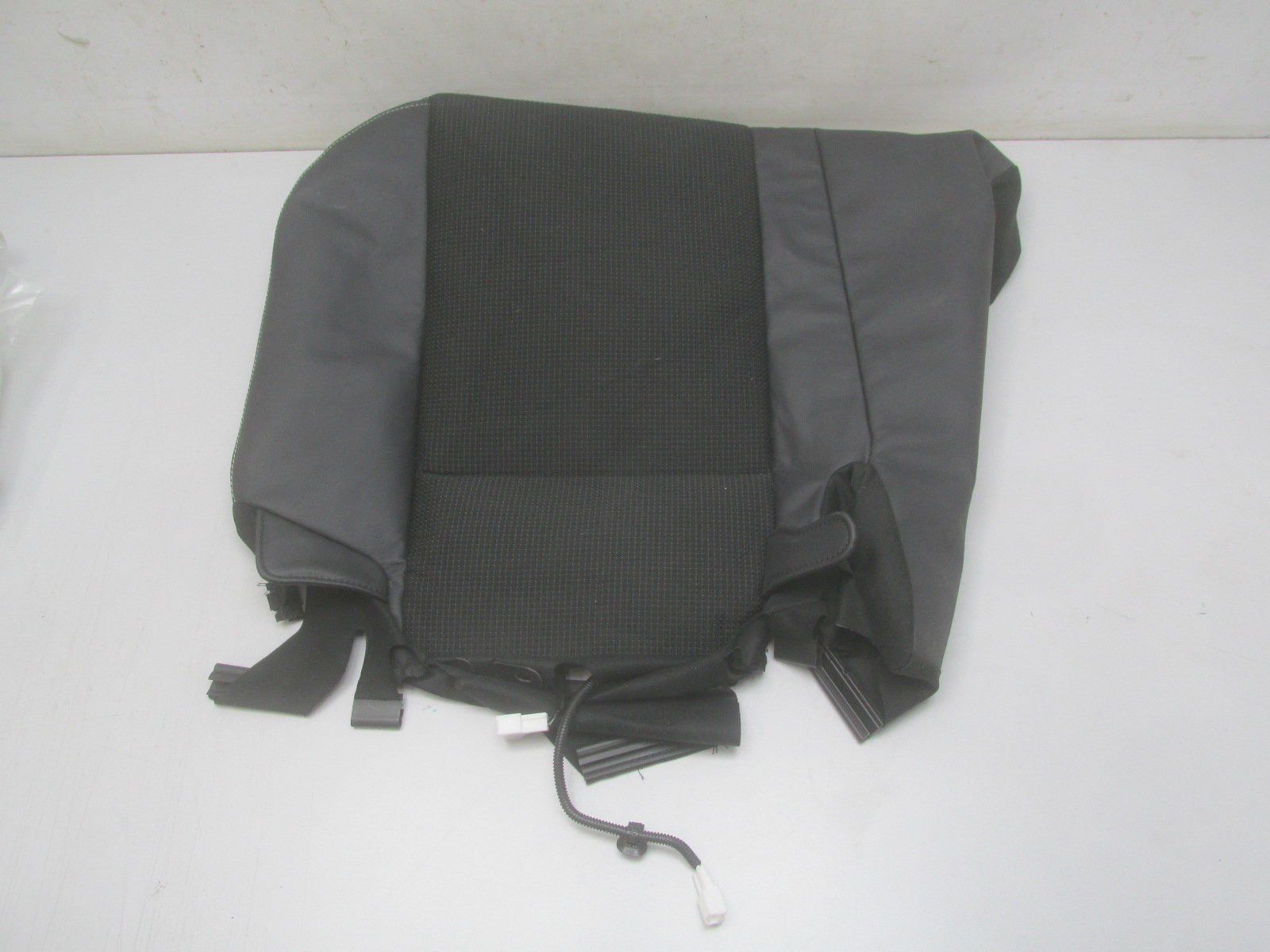 Обшивка сиденья Toyota RAV 4 2013-2019