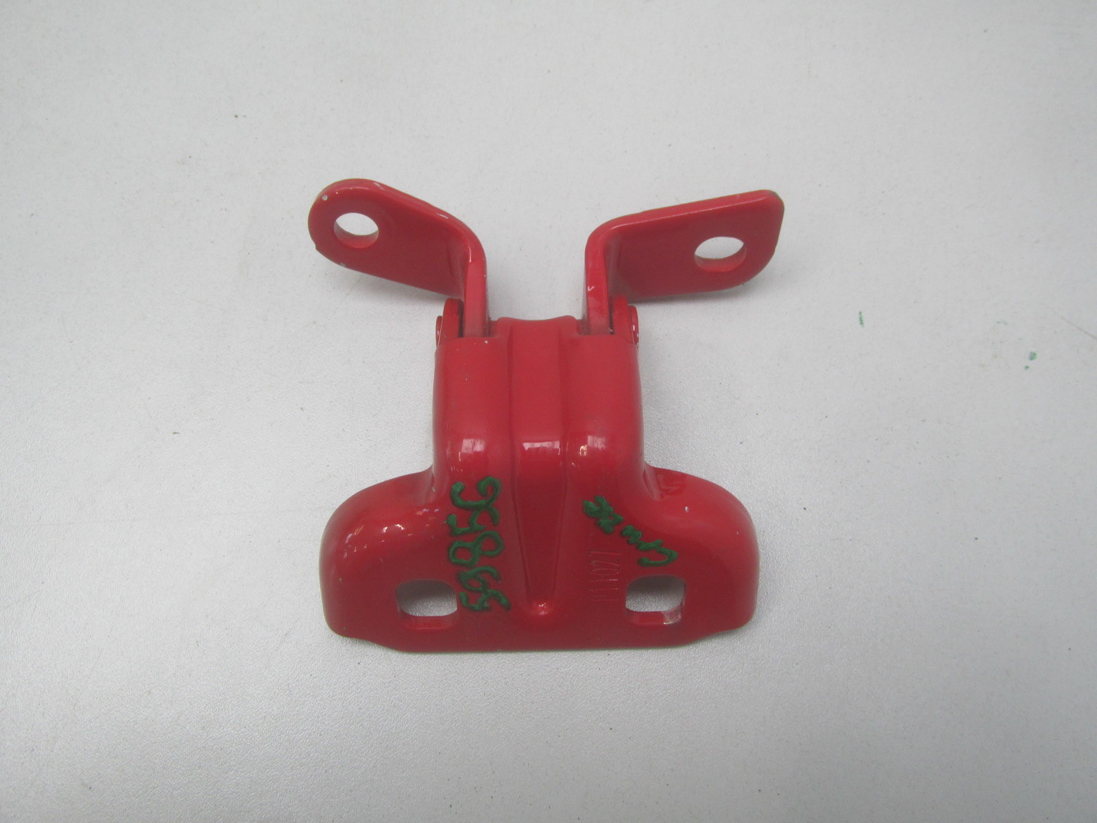 Петля двери задней правой Chevrolet Cruze 2009>