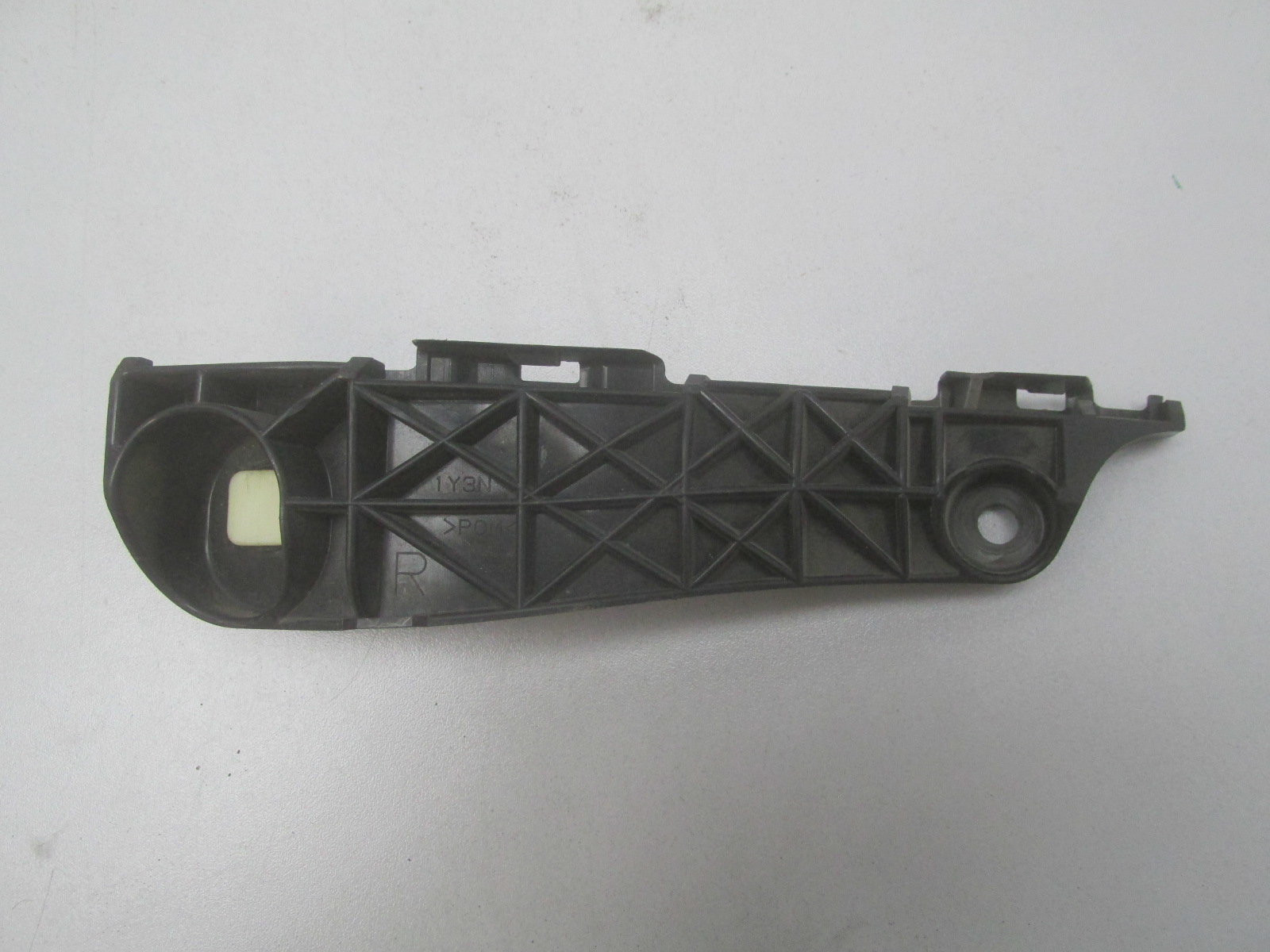 Кронштейн переднего бампера Toyota RAV 4 2006-2013