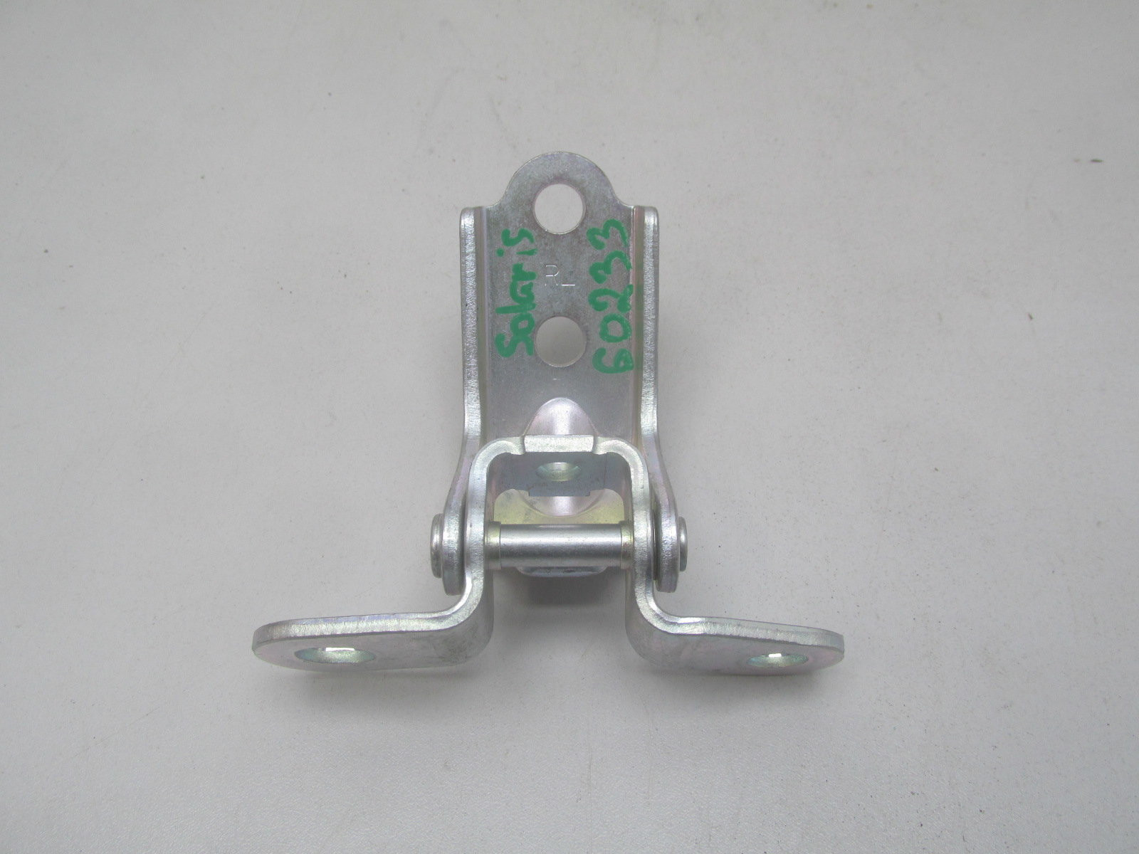 Петля двери задней правой Hyundai Solaris 2010-2017