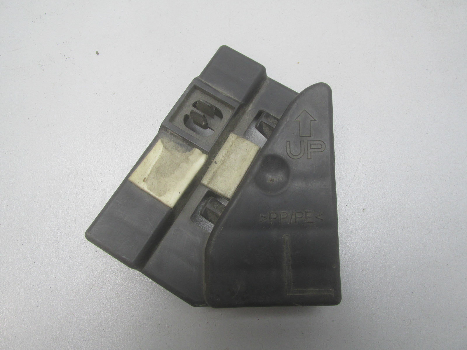 Крепление Toyota Avensis II 2003-2008