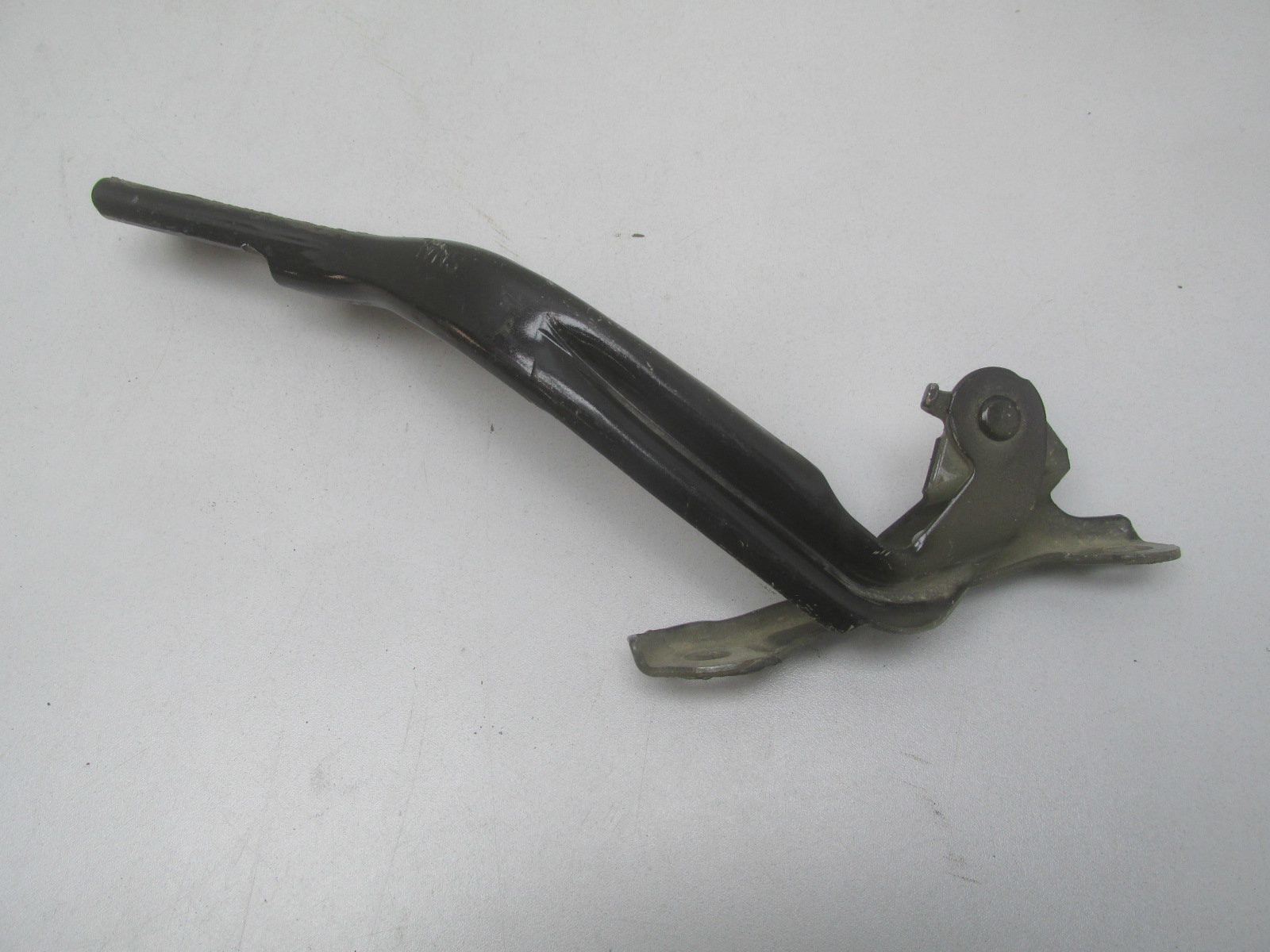 Петля капота левая Honda Civic 4D 2006-2012