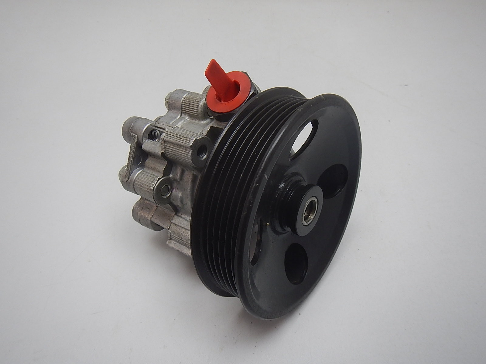 Насос гидроусилителя Chevrolet Aveo (T300) 2011>