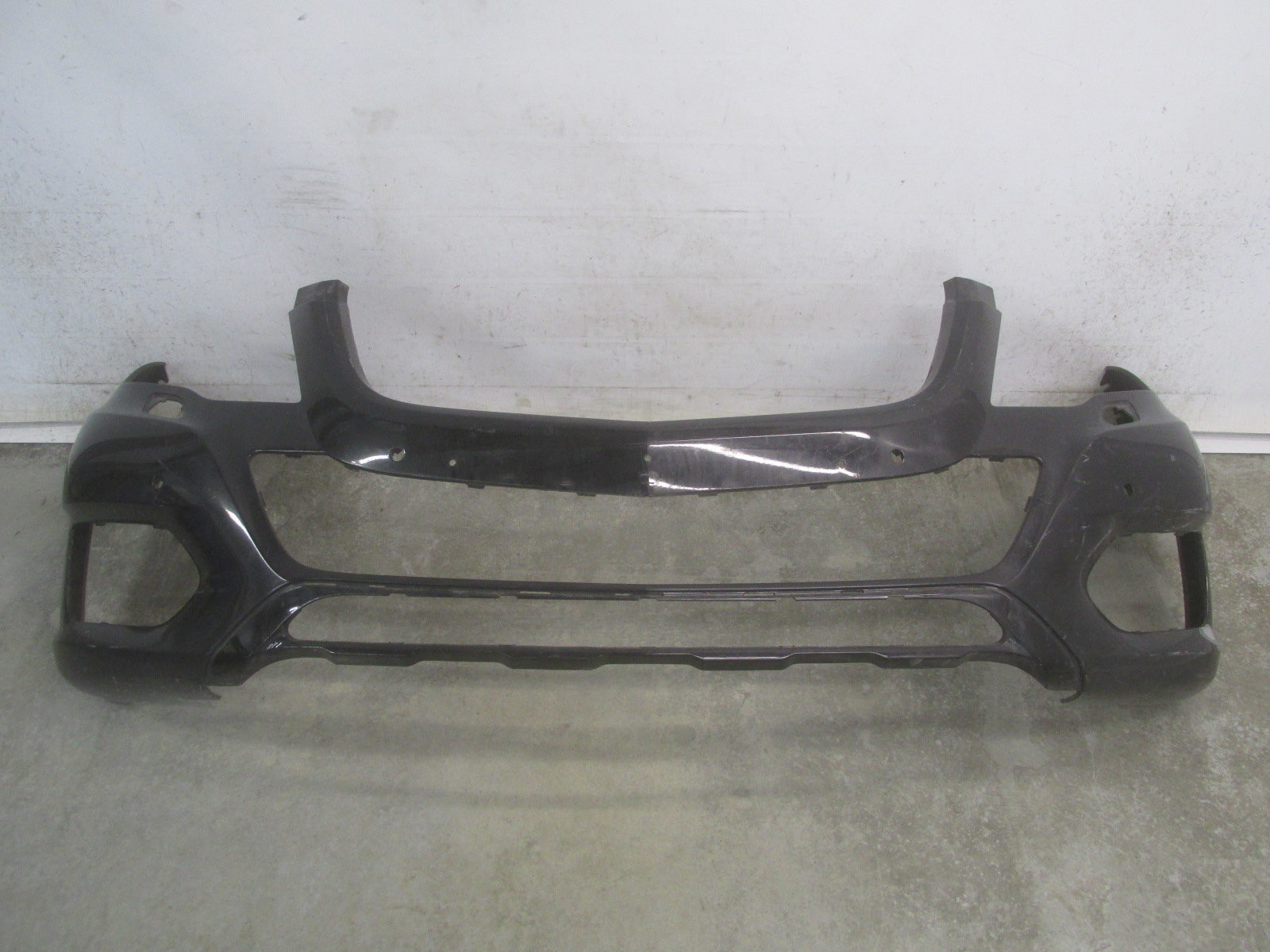 Бампер передний Mercedes-Benz GLK-Klasse X204 2008>