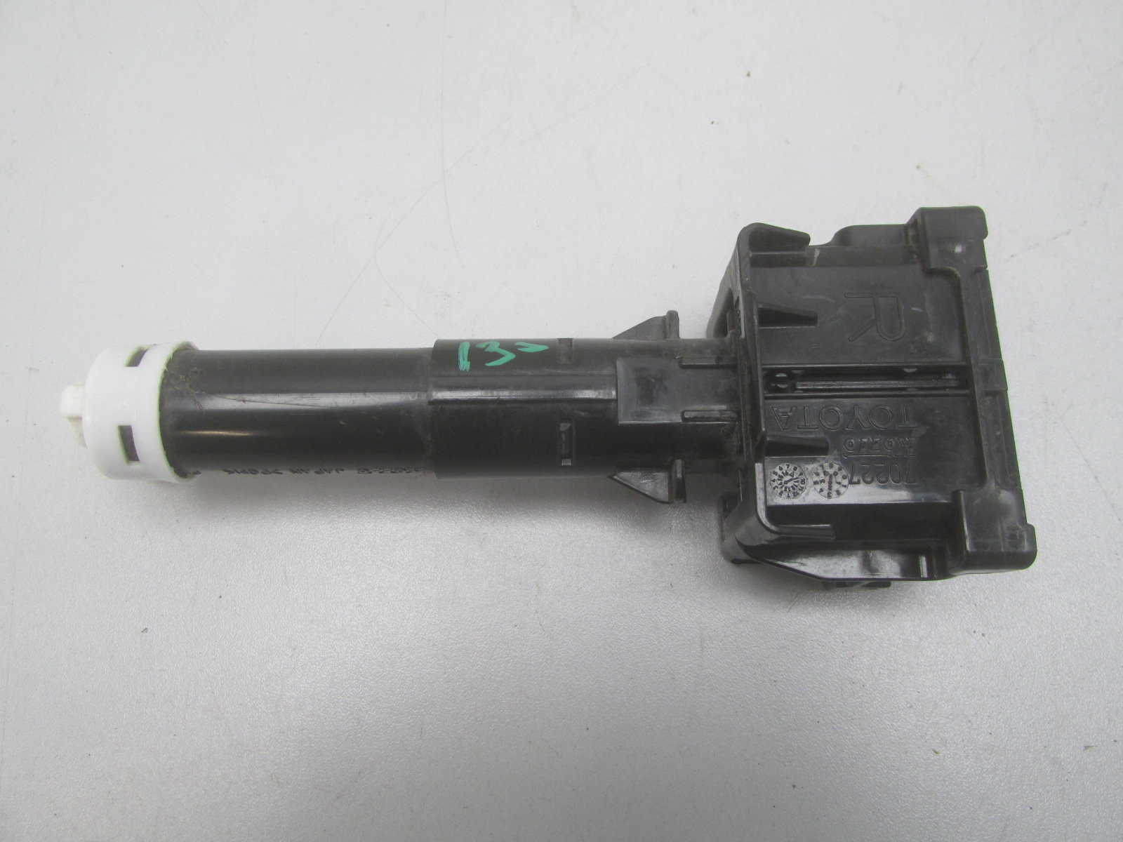 Омыватель фары Toyota RAV 4 2013-2019