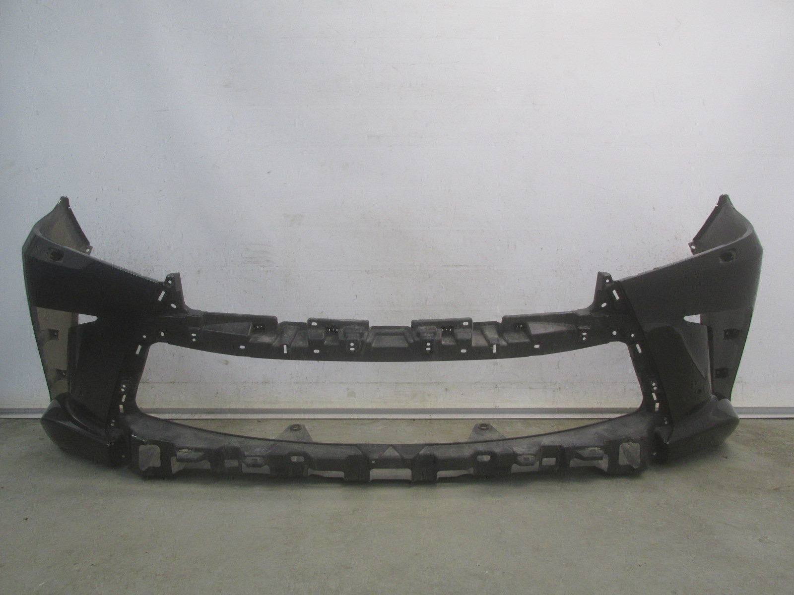 Бампер передний Lexus LX 570 (URJ200) 2007>