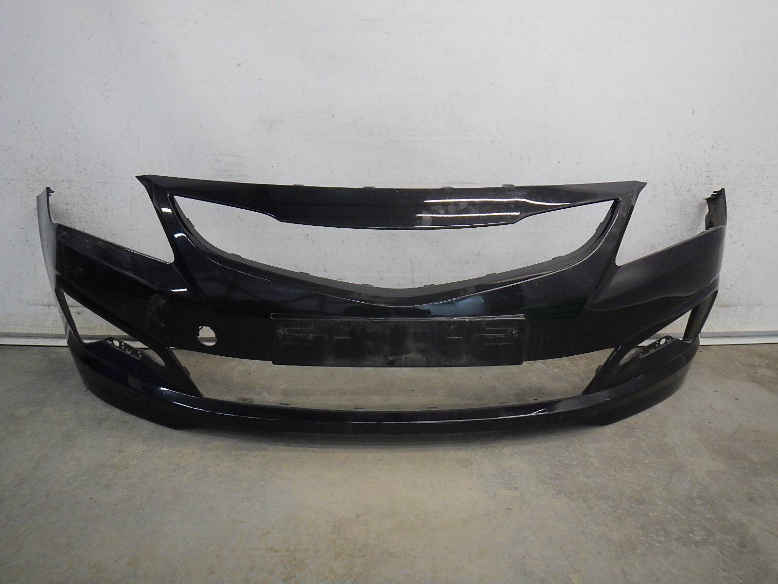 Бампер передний Hyundai Solaris 2010-2017