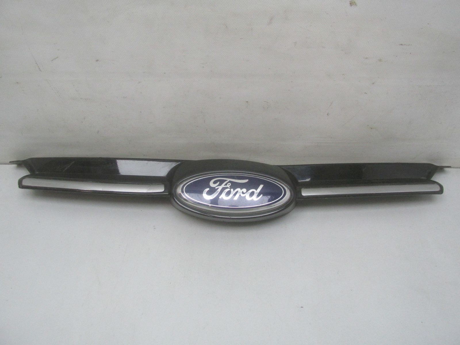 Решетка радиатора Ford Focus III 2011>