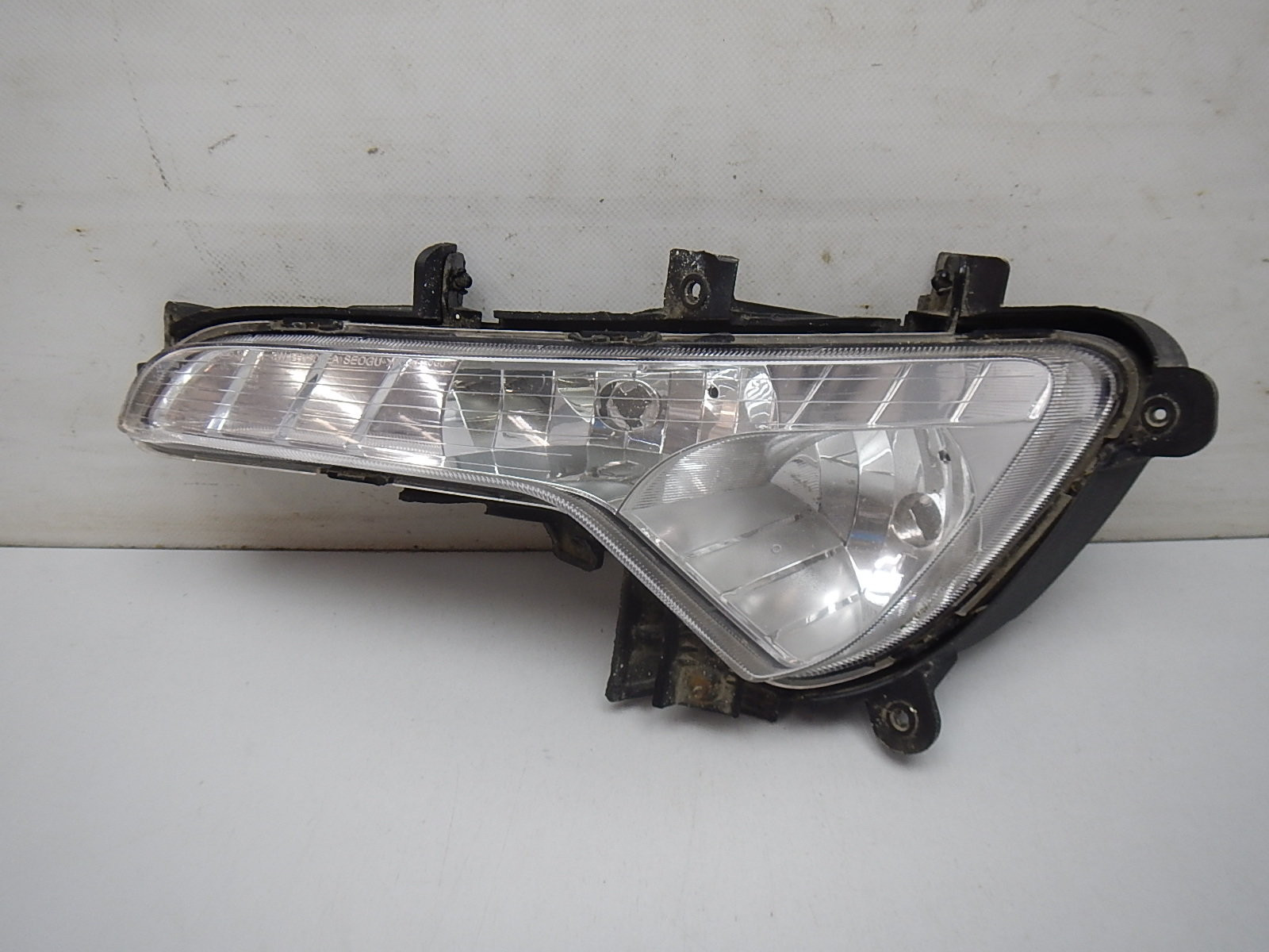 Фара противотуманная левая Kia Sportage 2010-2015