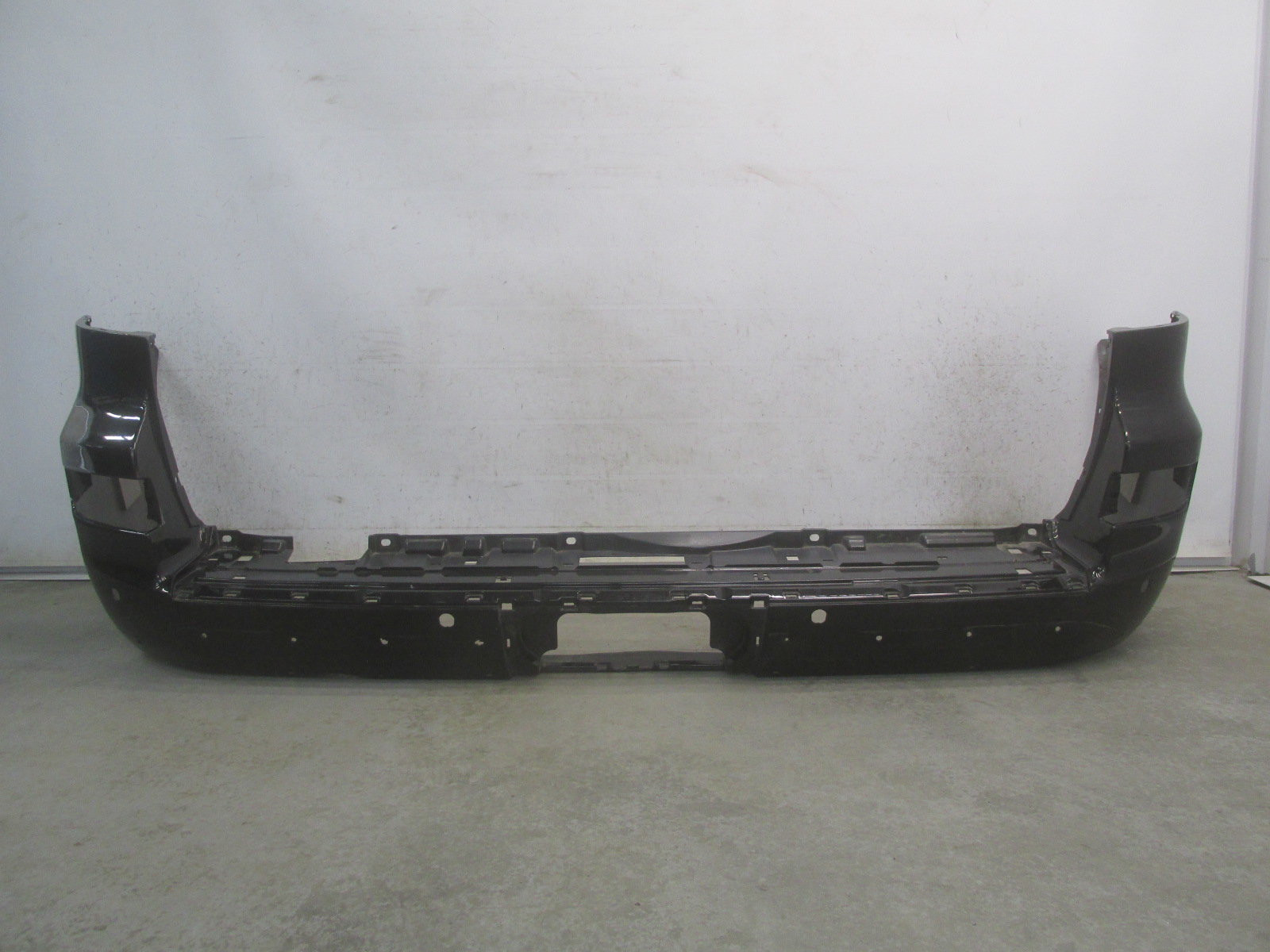 Бампер задний Lexus LX 570 (URJ200) 2007>