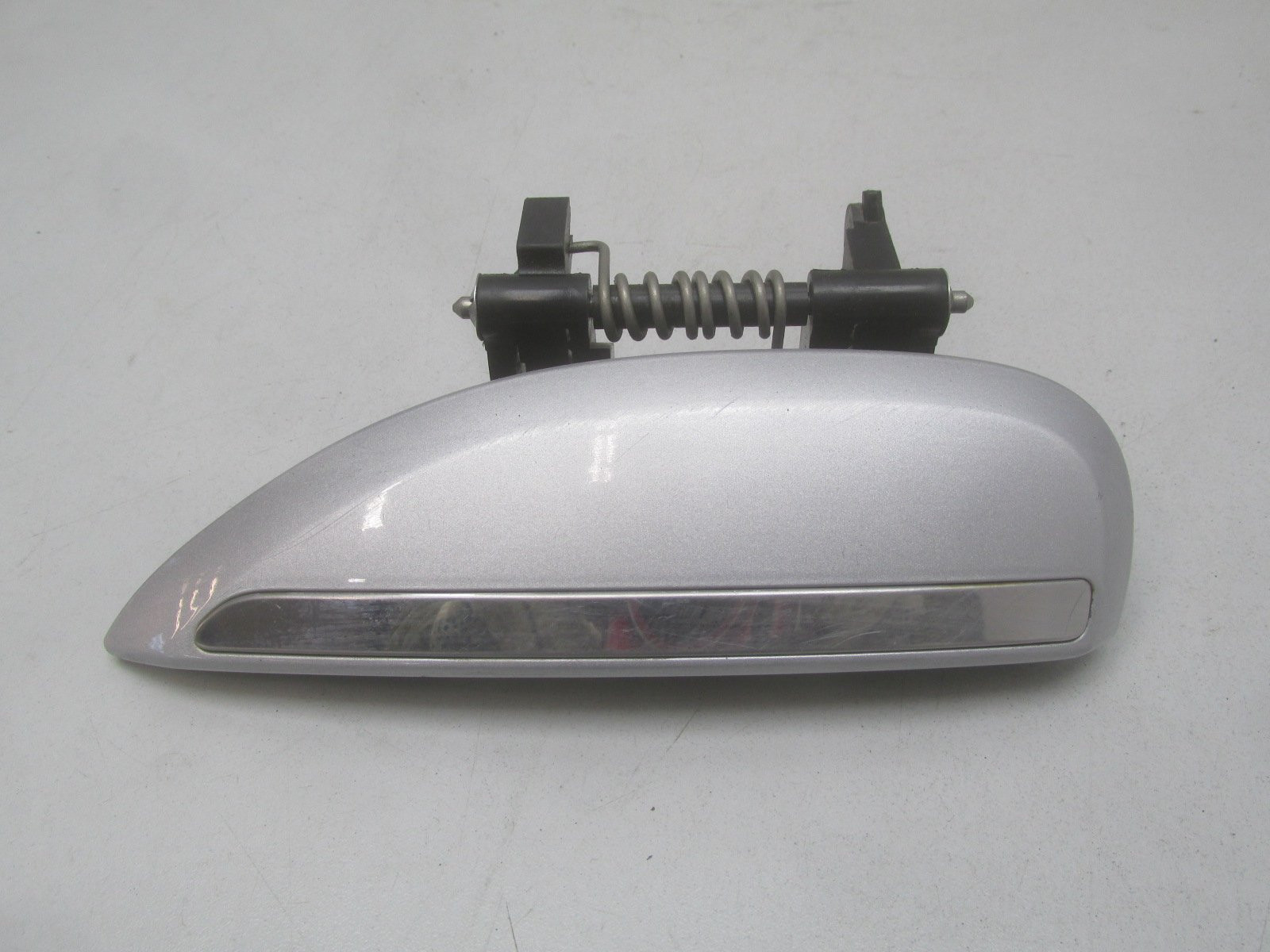 Ручка двери передней левой Renault Sandero 2014>