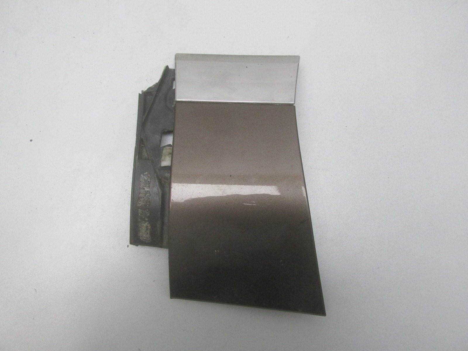 Накладка крыла переднего левого Volkswagen Touareg 2010>