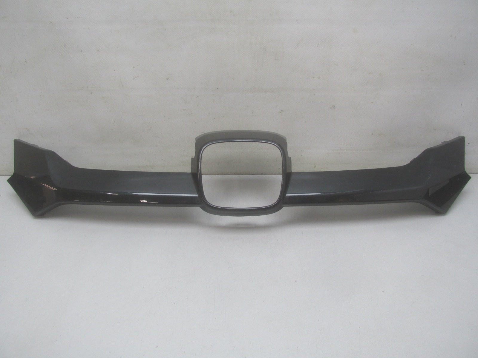 Накладка на решетку радиатора Honda CR-V 2012-2017