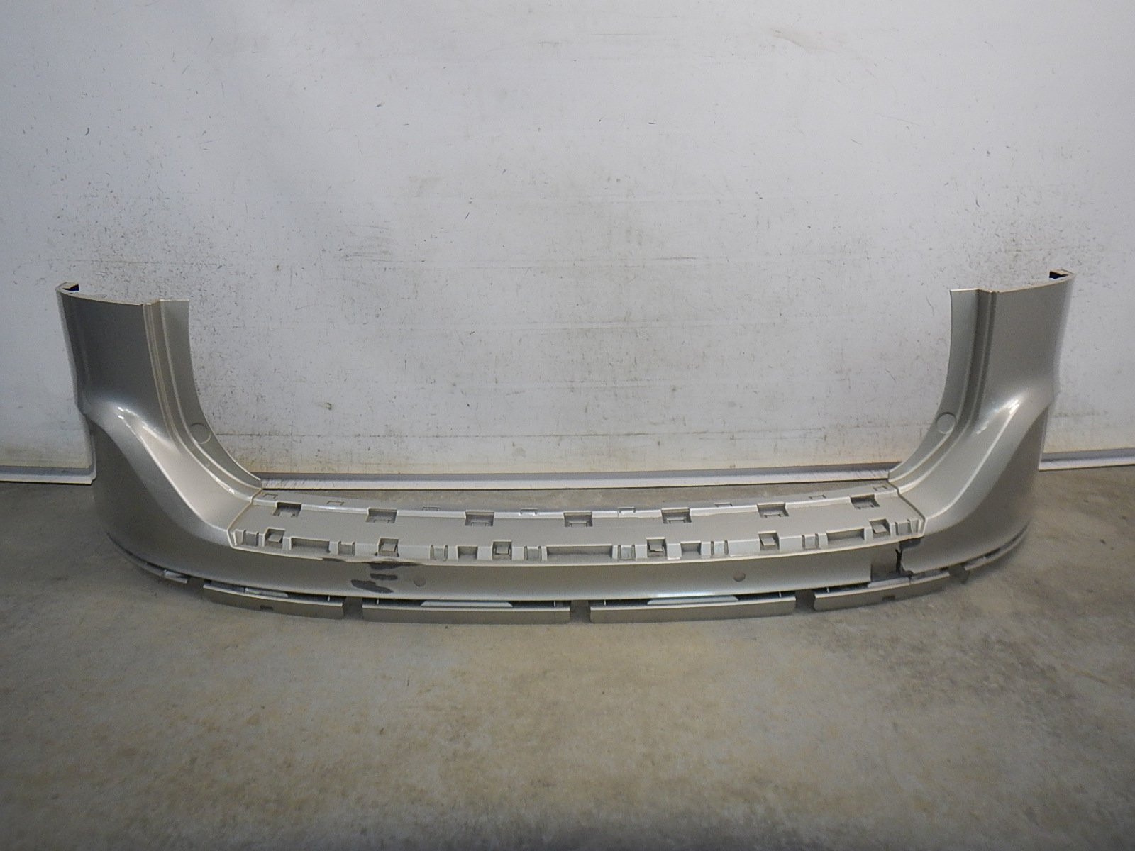 Бампер задний Volvo XC60 2008-2017