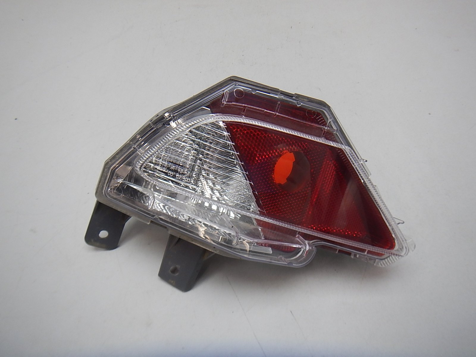 Фонарь задний в бампер левый Toyota RAV 4 2013-2019